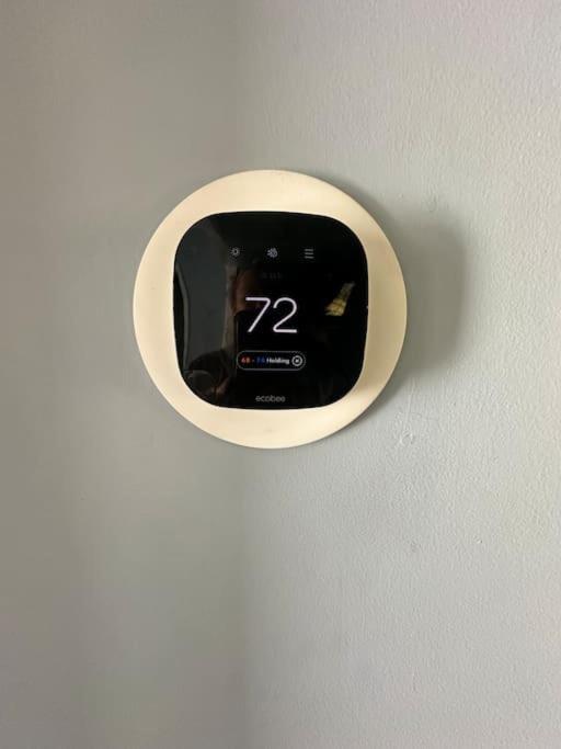 Вилла Adorable 3Br/2Ba W/ Garage 2Min Walk Ecu Health Гринвилл Экстерьер фото
