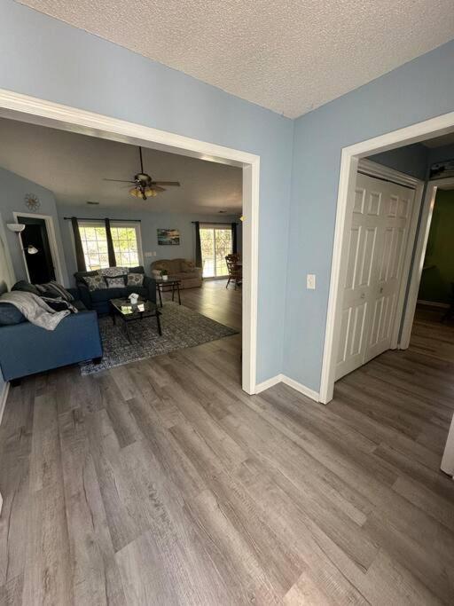 Вилла Adorable 3Br/2Ba W/ Garage 2Min Walk Ecu Health Гринвилл Экстерьер фото