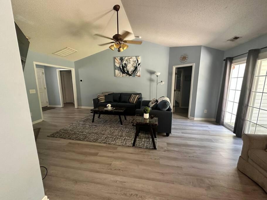 Вилла Adorable 3Br/2Ba W/ Garage 2Min Walk Ecu Health Гринвилл Экстерьер фото